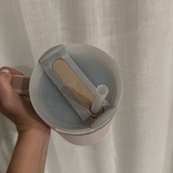 COPY - Stanley 40oz Tumbler - Picture 3 of 3